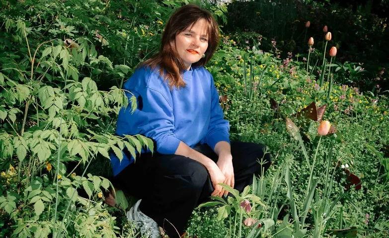 Julia Trachsel liest aus «Alles in allem»