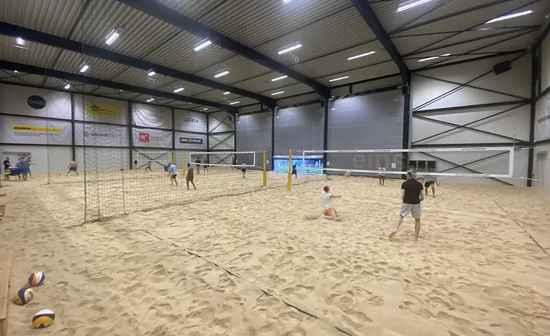 Indoor Beachvolley Level: Advanced