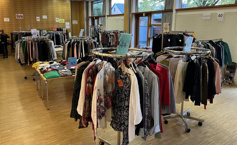 second-hand-Basar für Erwachsenen und Teenie-Bekleidung
