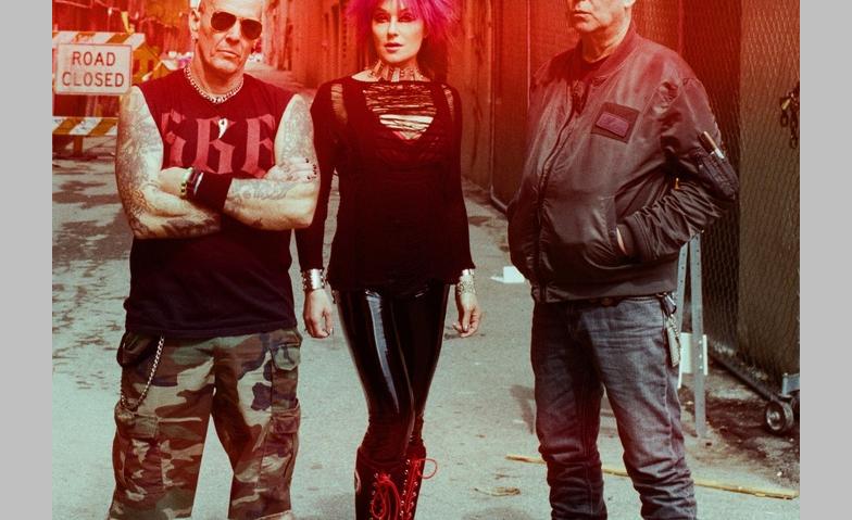 Kmfdm (DE) // I Ya Toyah (US) // Jesus On Extasy (DE)
