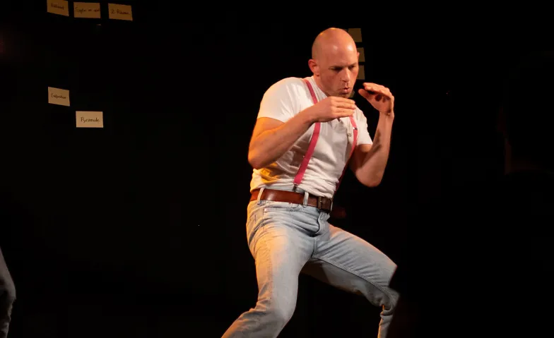 6 STUNDEN IMPRO-HALBMARATHON – Comedy, Live-Musik und Games