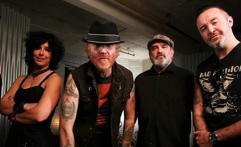 The Mahones
