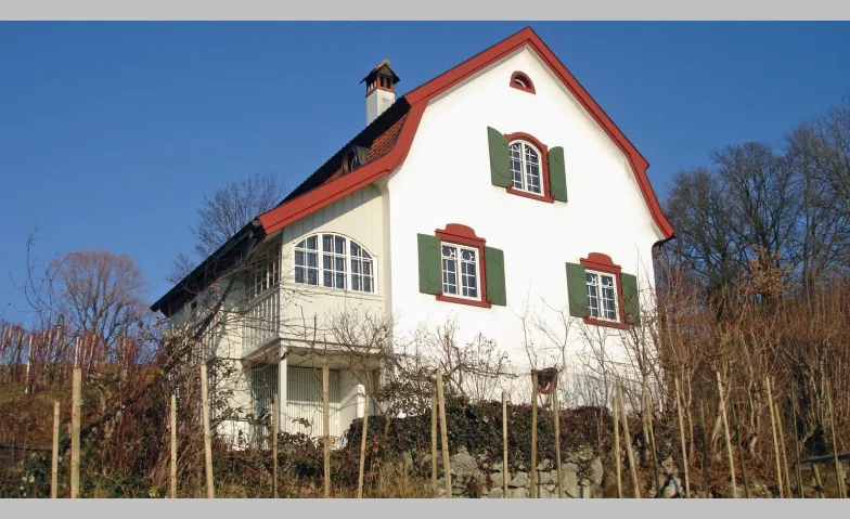 Offene Tür im Jugendstil-Atelierhaus von Hedwig Scherrer in