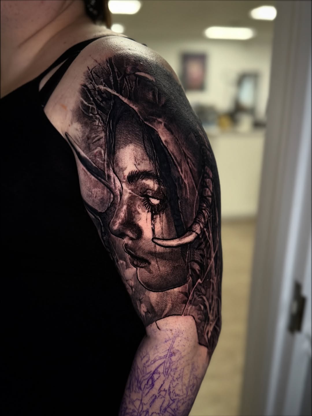 Dark, photorealistic witch portrait with forest textures.