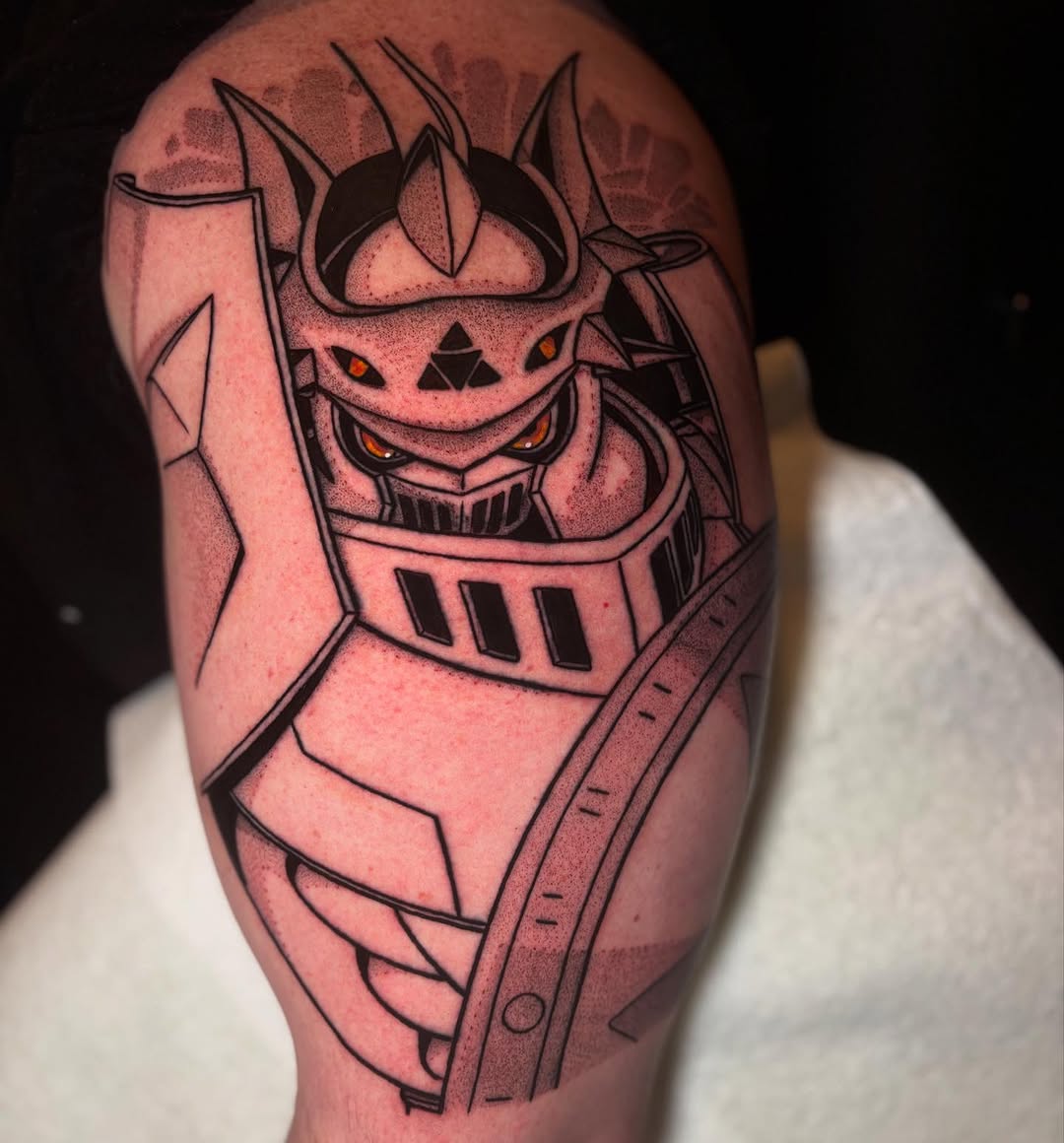 Bold Gallantmon helmet in blackwork with dramatic sword
