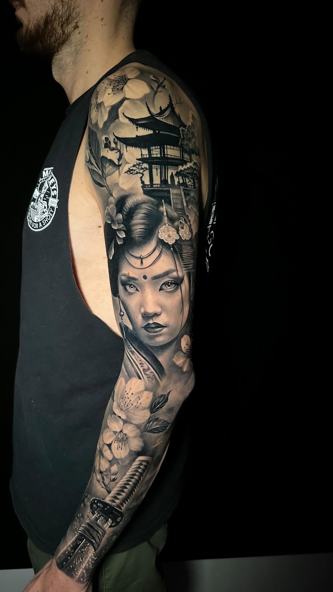 Monochrome Japanese geisha sleeve with pagoda and blossoms