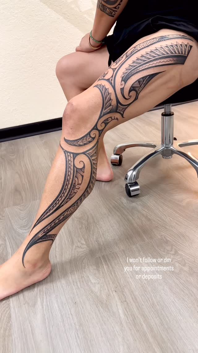 Monochrome Polynesian tribal leg-sleeve with bold patterns