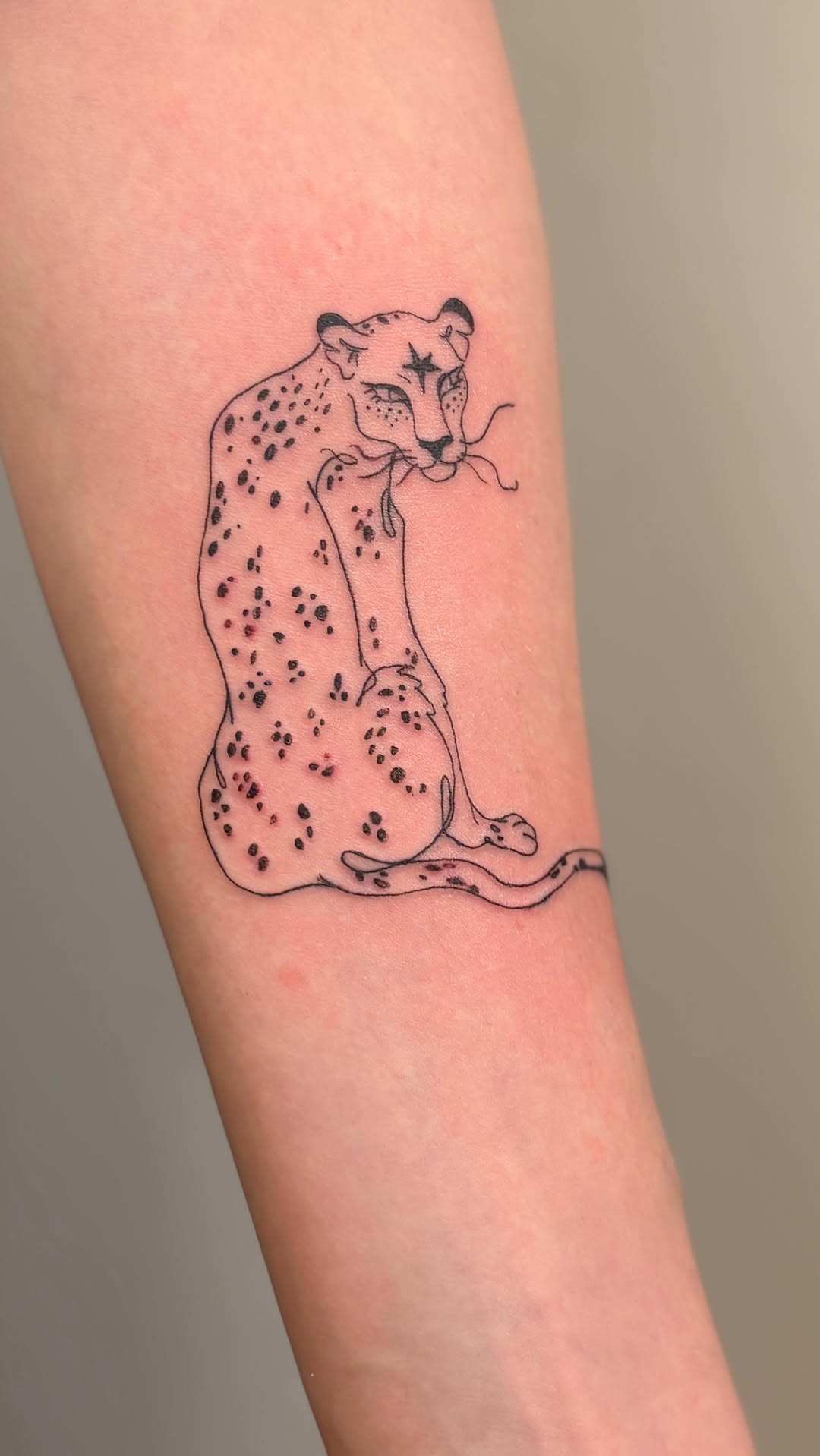 Minimalist tattoo style