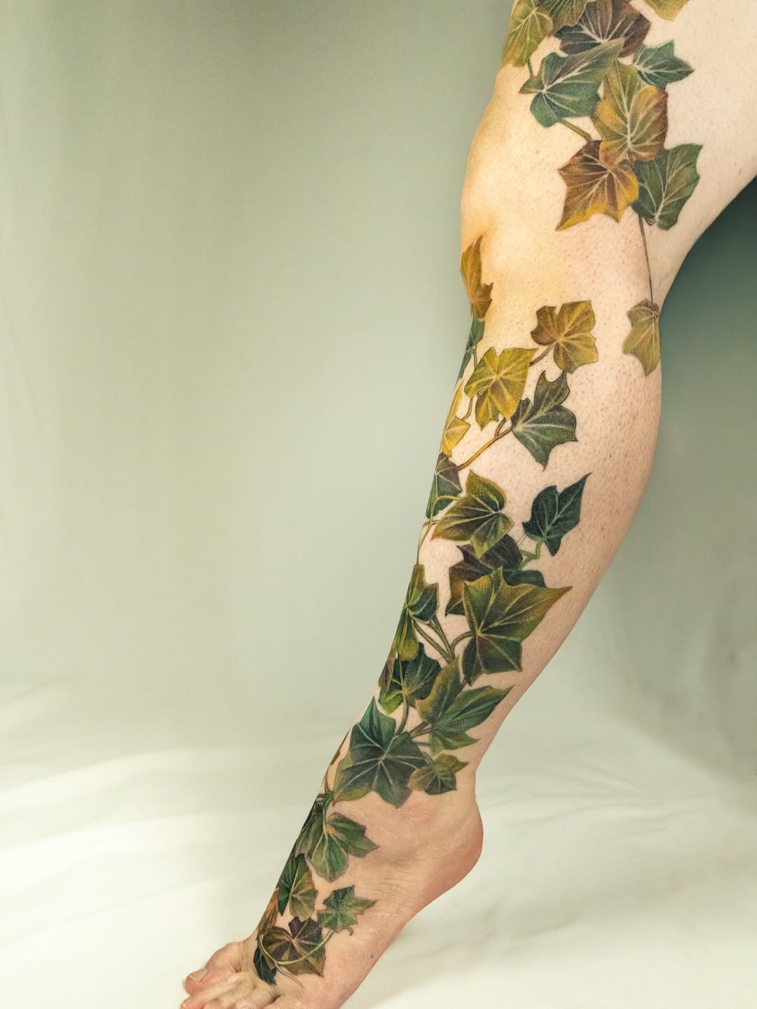 Lush ivy wrap with vibrant greens and subtle shading