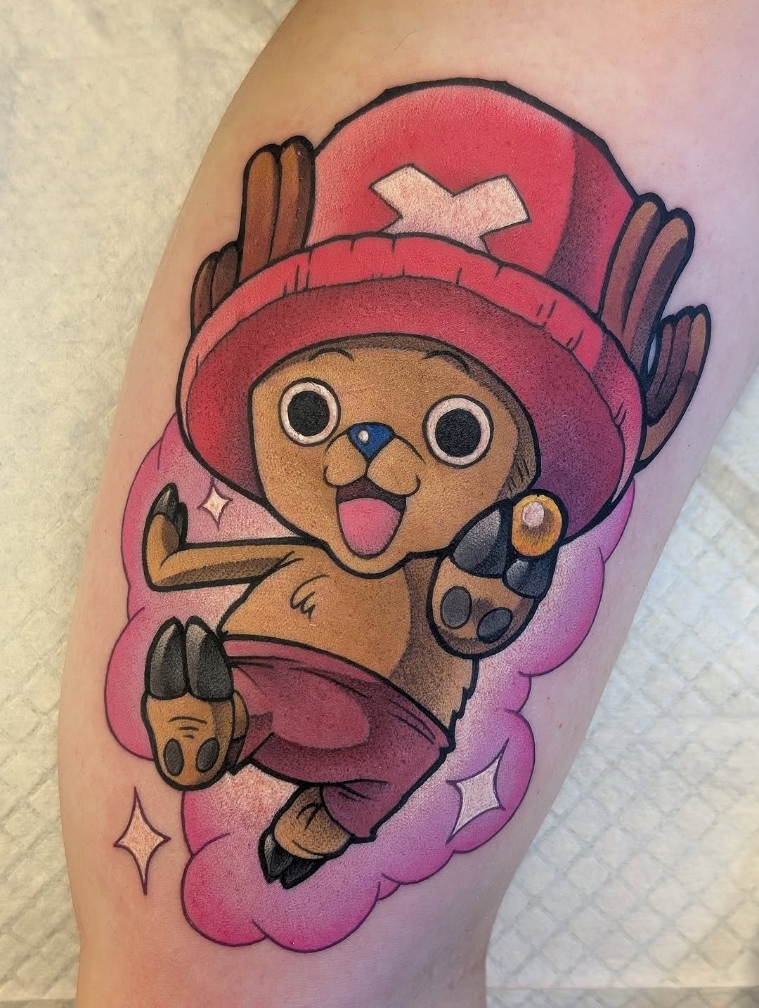 Bold, colorful Chopper from One Piece in chibi style