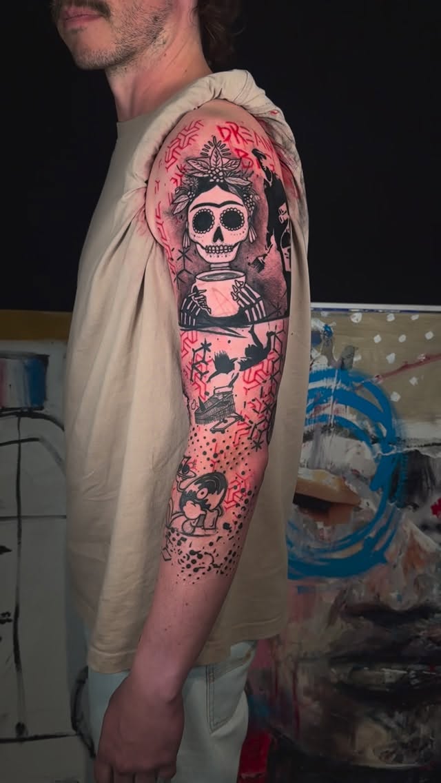 Sugar-skull crown with cup, chaotic abstract elements sleeve.