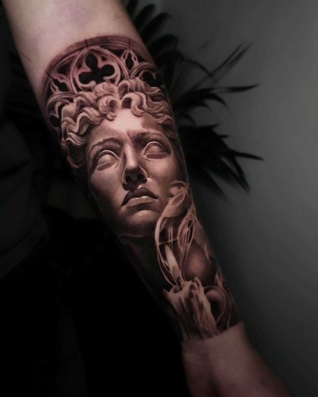 Hyper-realistic grayscale bust portrait with ornate arch