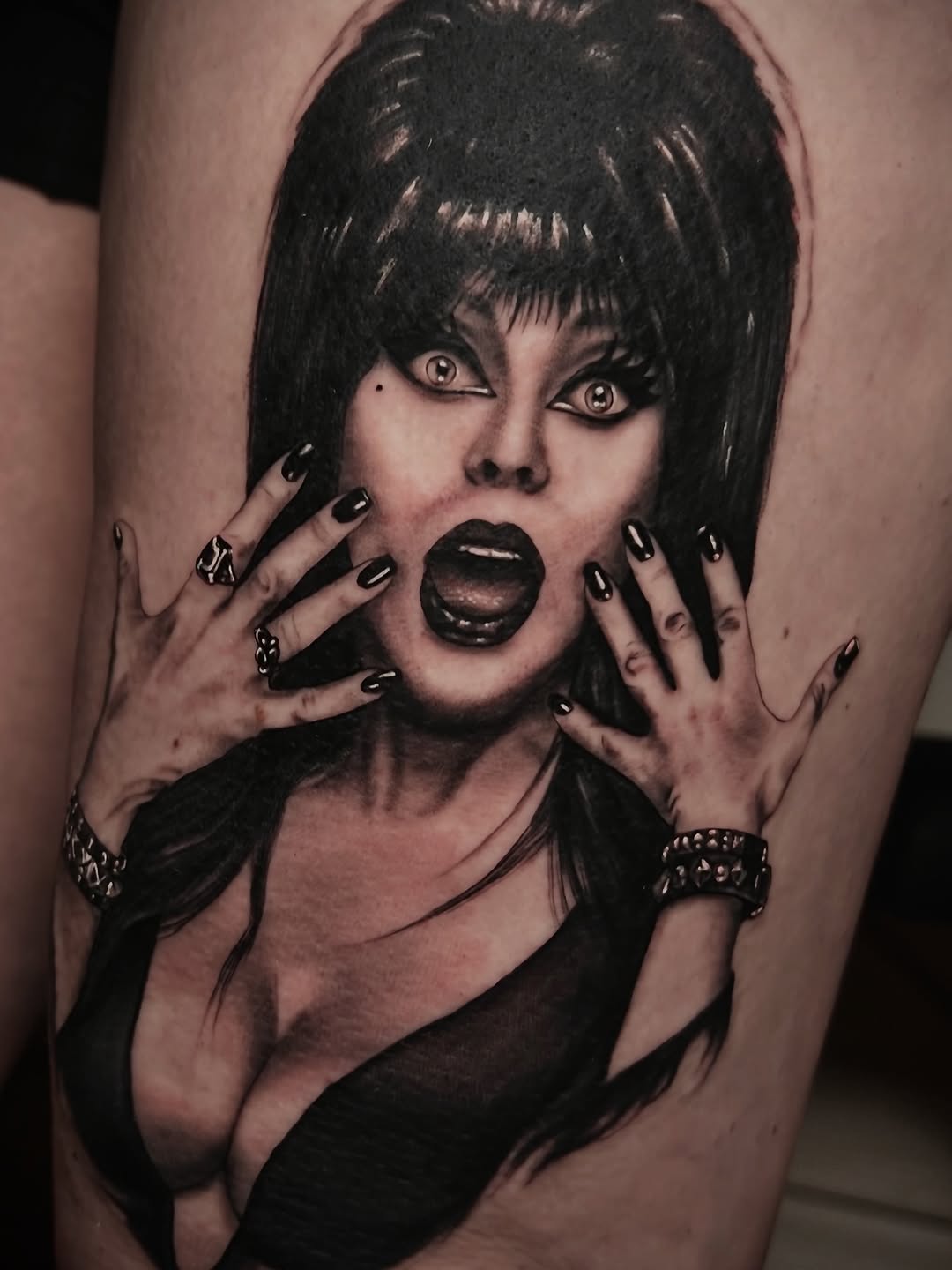 Intense black-and-gray scream-portrait with dramatic shading