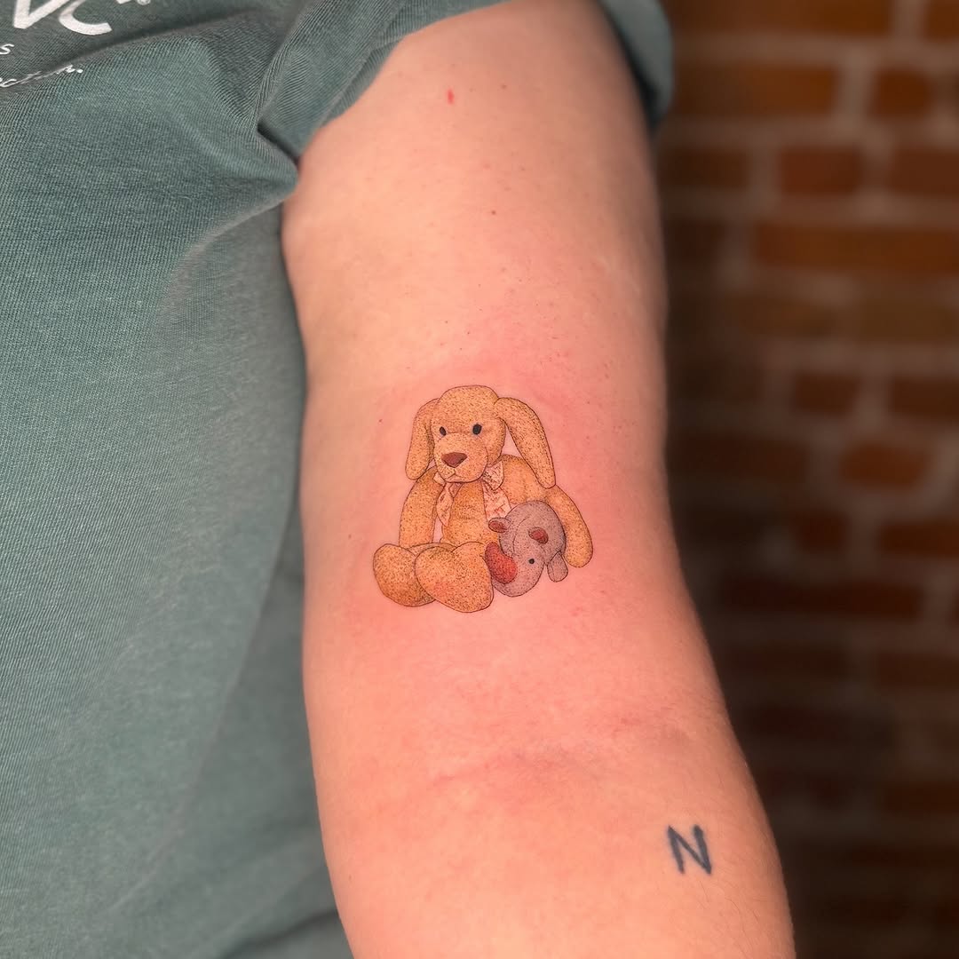 Delicate fine-line duo of cuddly stuffed animals.