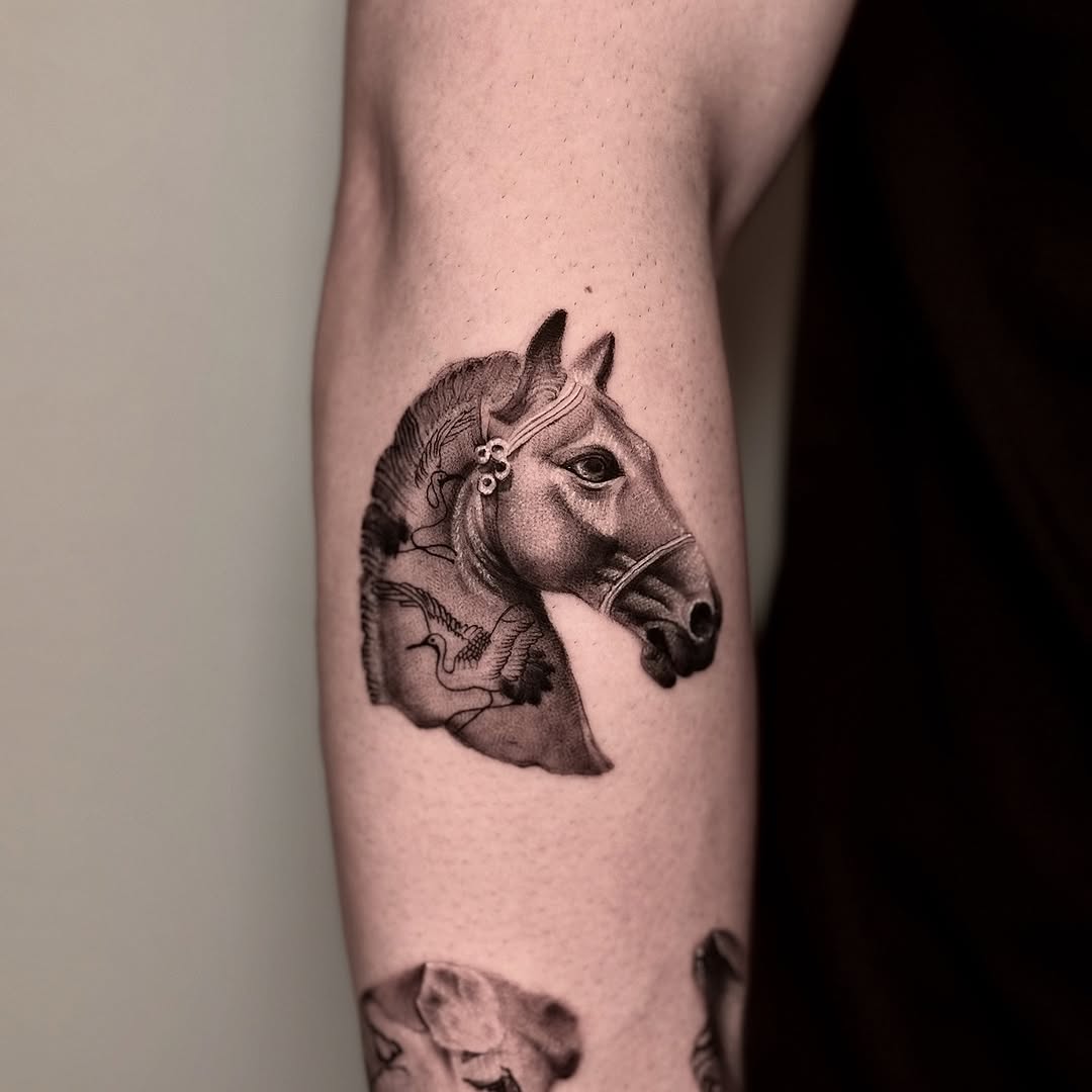 Hyper-detailed grayscale horse head with subtle background shading