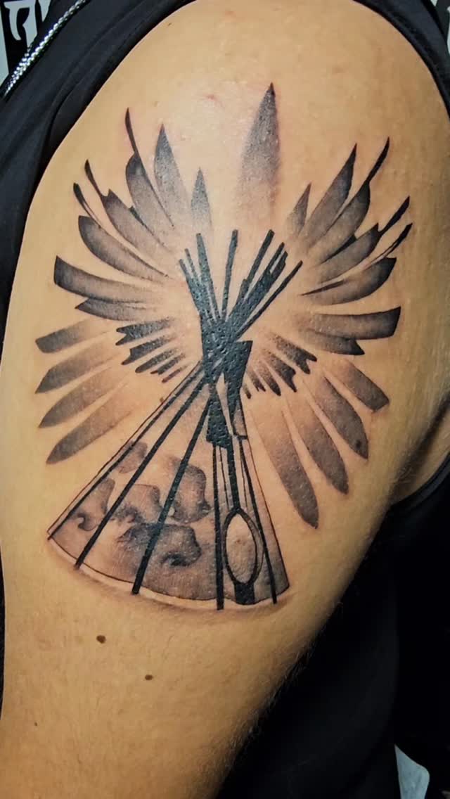 Bold black rays converge into a geometric cone