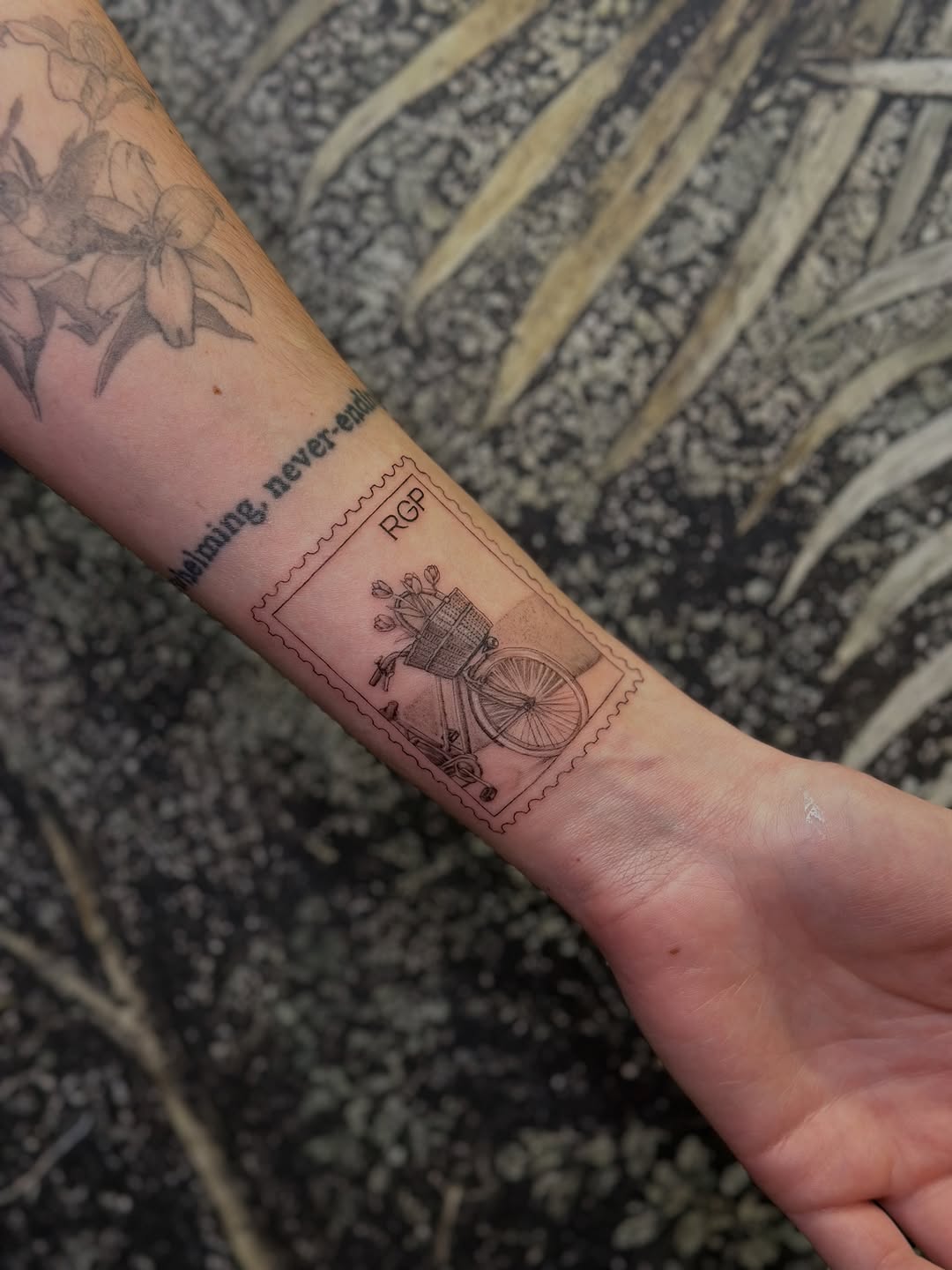 Postage-stamp style linework of a bicycle cart.