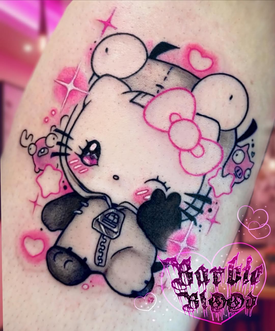 Chibi Hello Kitty-GIR mashup with pink accents