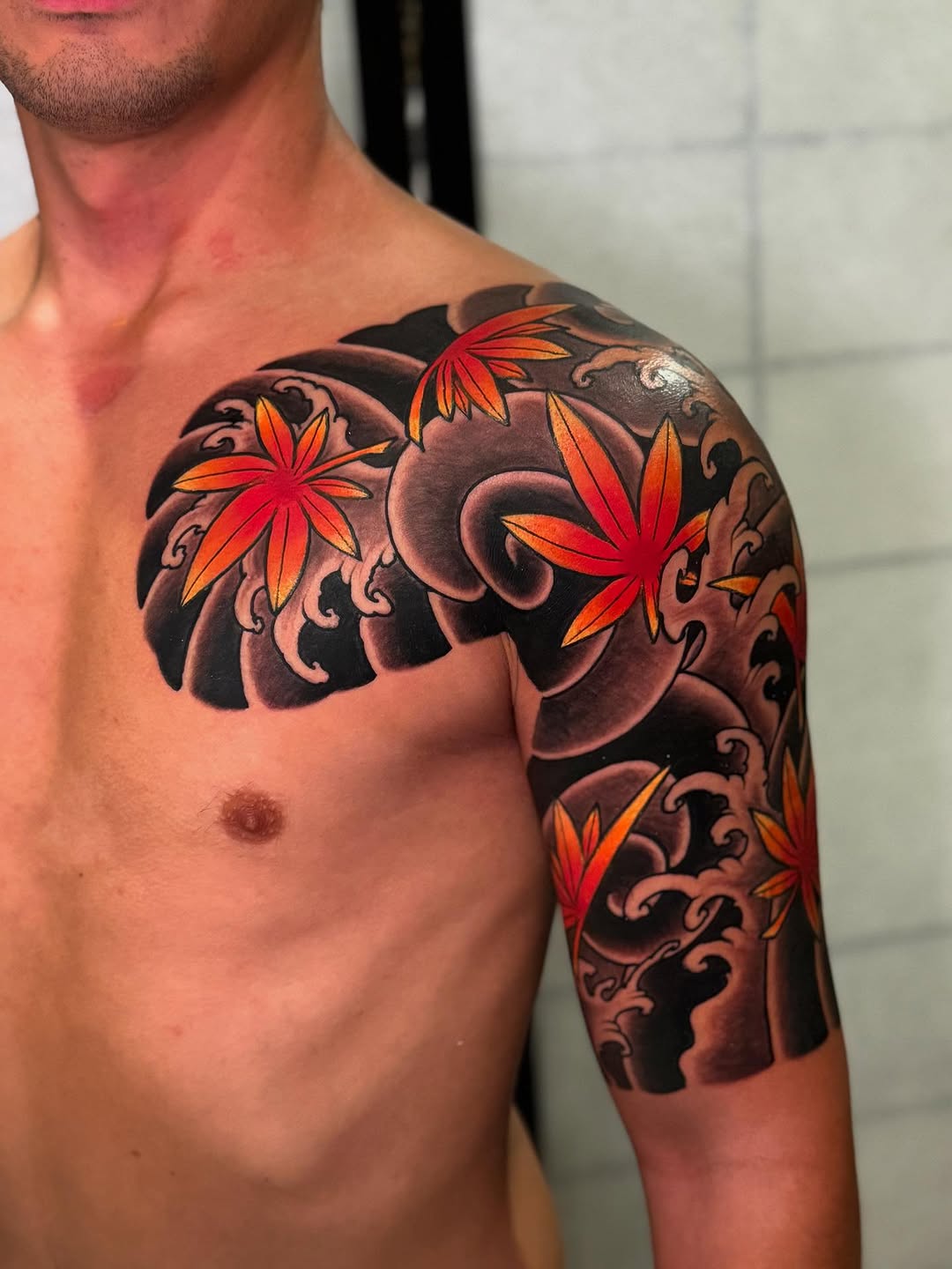 Japanese-style shoulder piece with fiery maple leaves