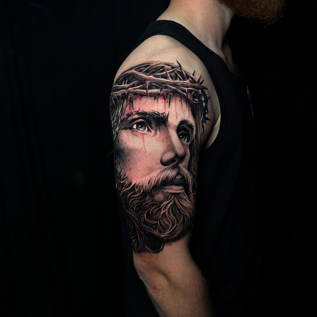 Hyper-detailed black-and-gray Christ portrait with crown of thorns