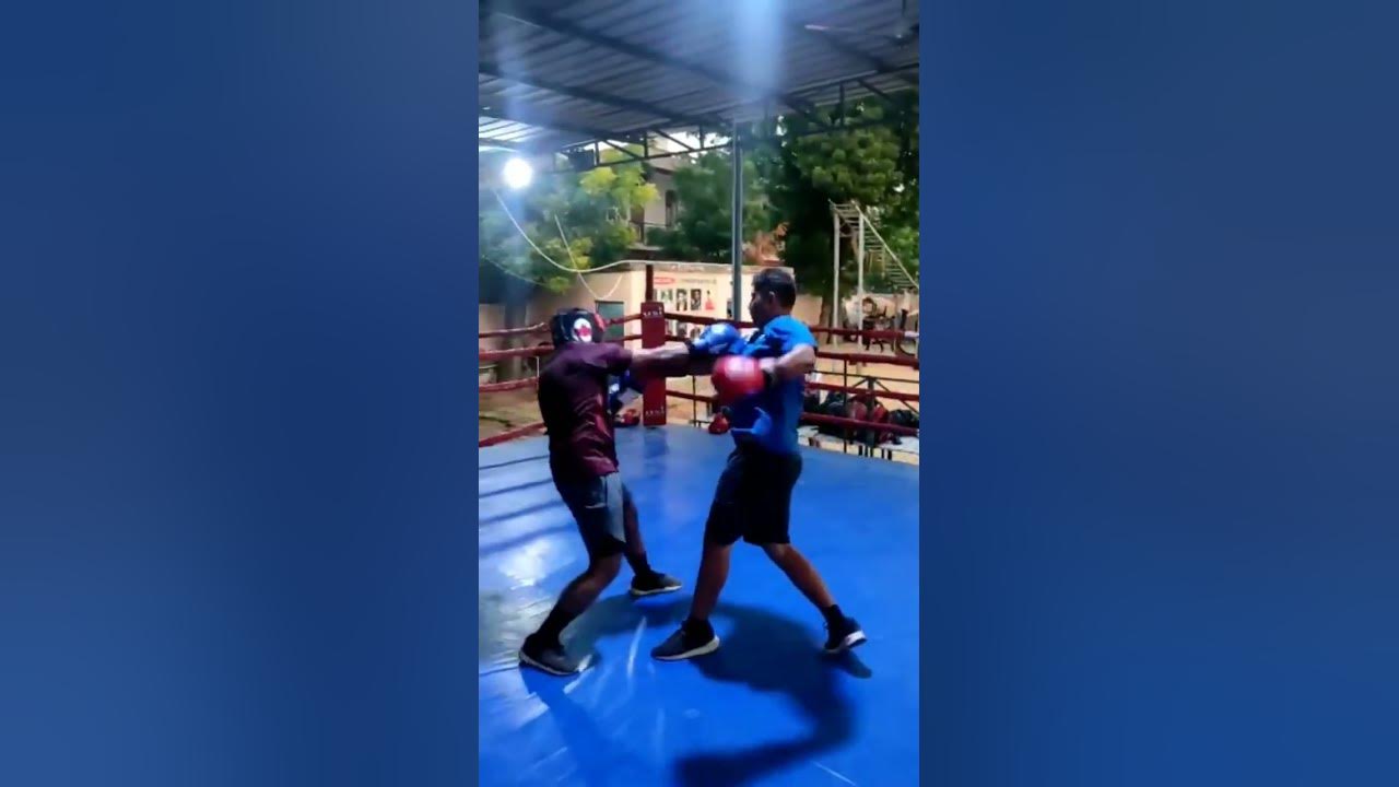 perfect way to counter a jab with a cross | boxing | eyes on the target