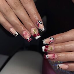 Post 6 profilu @nails_by.mik