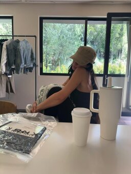 Post 2 profilu @kyliejenner