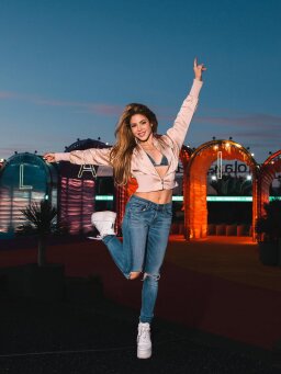 Post 4 profilu @shakira