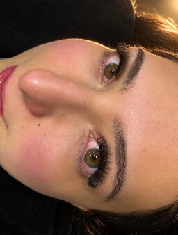 Post 2 profilu @belezaporkayne