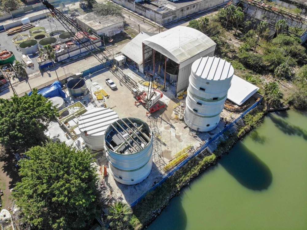 Fiberglass tanks in progress at PITSAFRP's facility.
