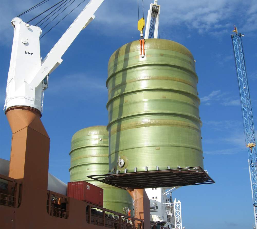 Fiberglass tank (FRP) during manufacturing at our PITSA facility.