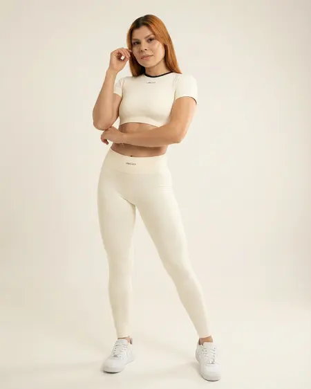 SET BLUSA CRUDO SESGO NEGRO LEGGINS ANDREHINA