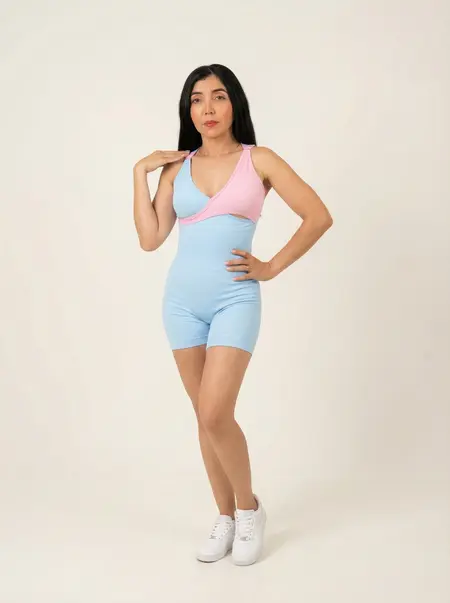 ENTERIZO AZUL BEBÉ ROSA AMATISTA