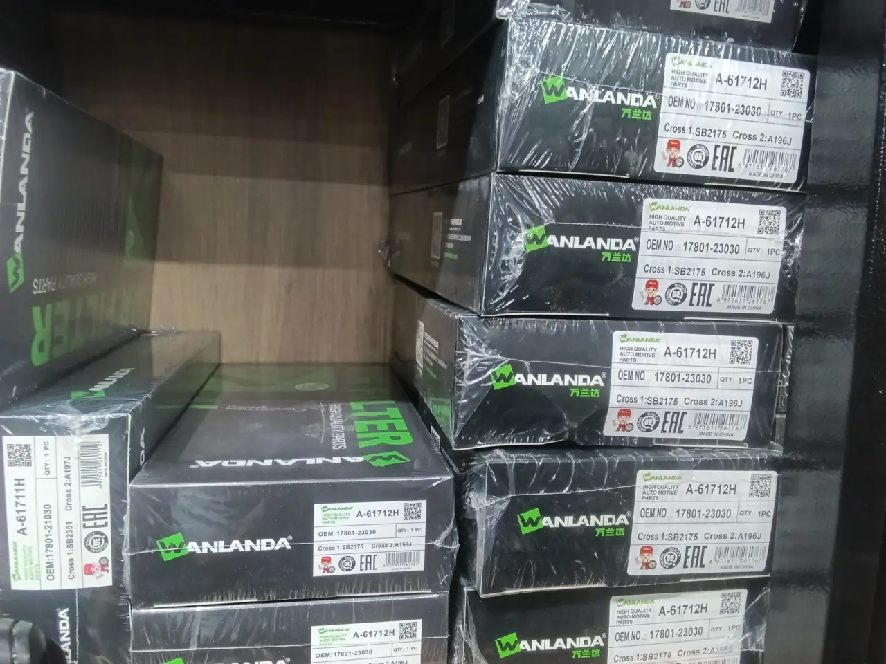 WA A-61712H 17801-23030 A196 SB2175
