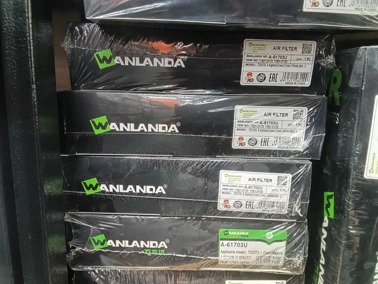 WA A-61703U 17801-38040 A1522