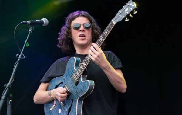 Kyle Falconers Gibson ES-335 promotional image