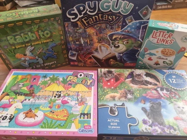 Family bundle of games and puzzles Ages 6+ promotional image