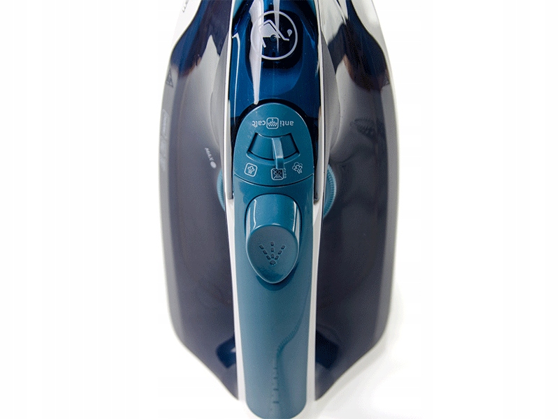 Żelazko Tefal Express Steam FV2839 - zbliżenie na stopę ceramiczną i system bezpieczeństwa