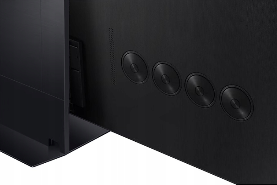 Telewizor Samsung QN990F - widok boczny (Infinity One Design)