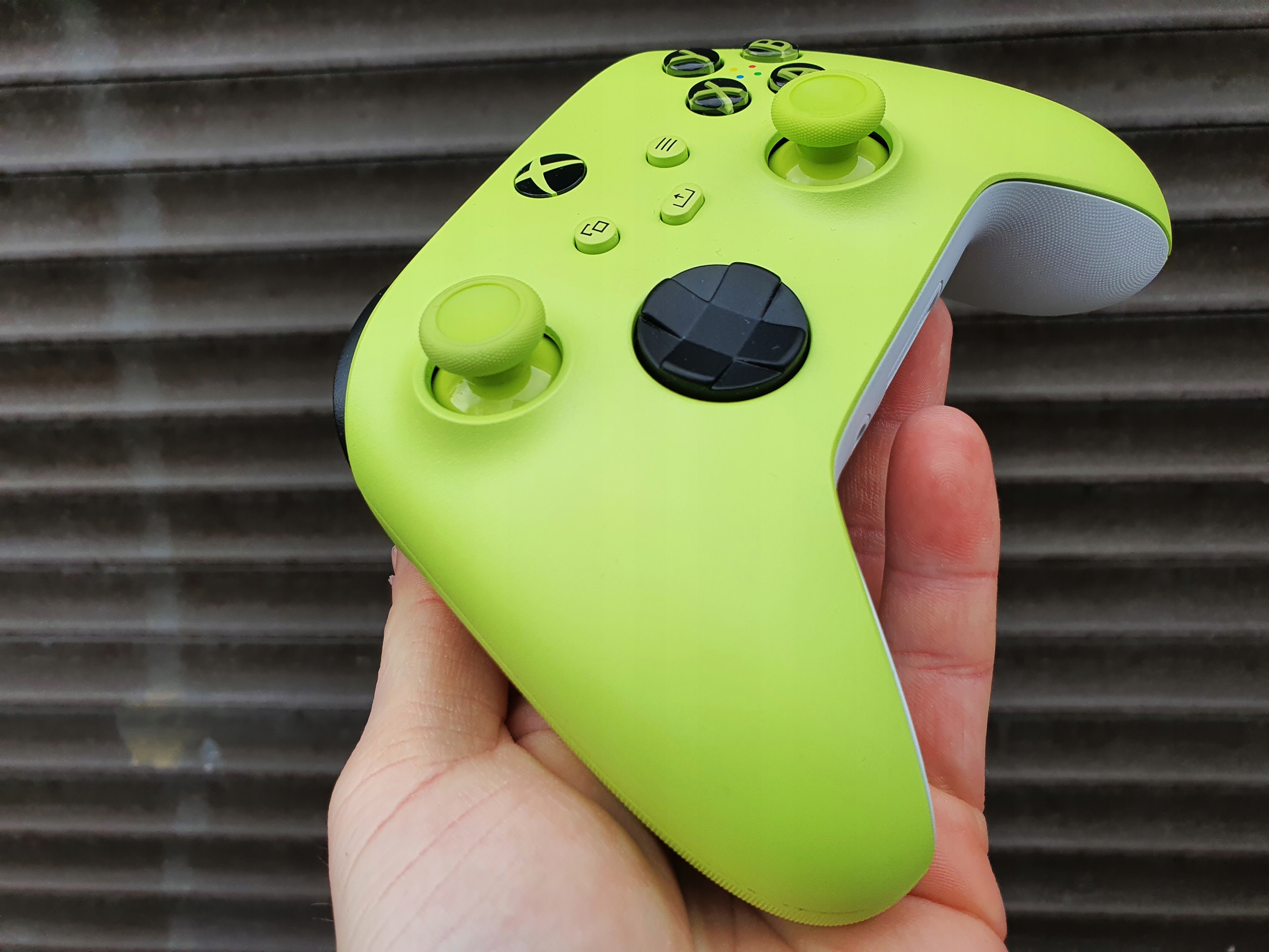 Przełączanie między urządzeniami Xbox