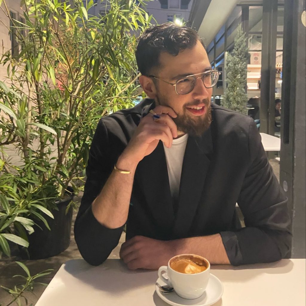 Alihan Koç
