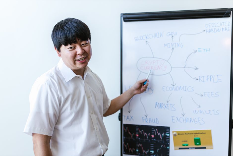 Professional explaining crypto concepts