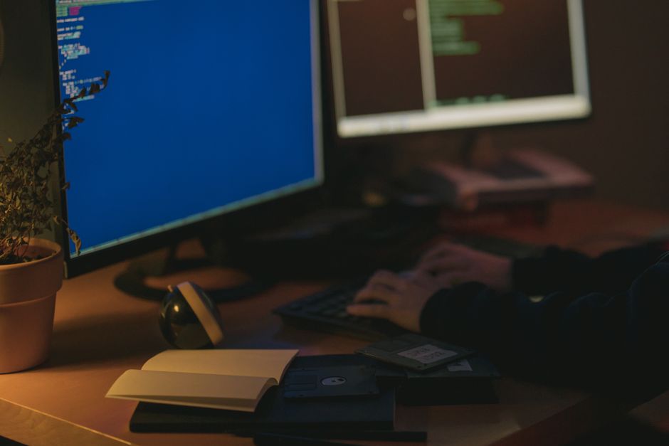 Loş ışıkta programlama
