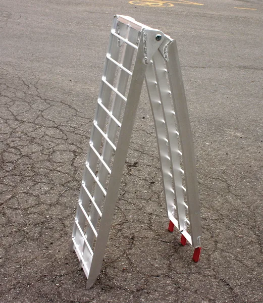 BVP 750LB CROSS BAR ALUM. RAMP 89 x12 (EA)