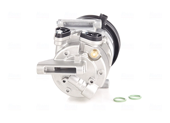 Compressor, air conditioning