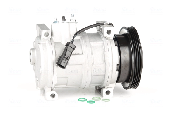 Compressor, air conditioning