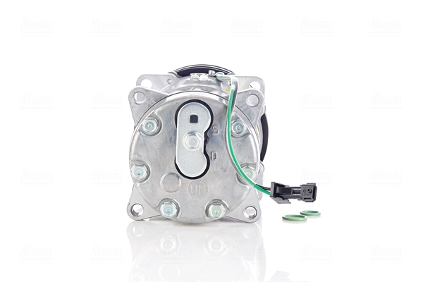 Compressor, air conditioning