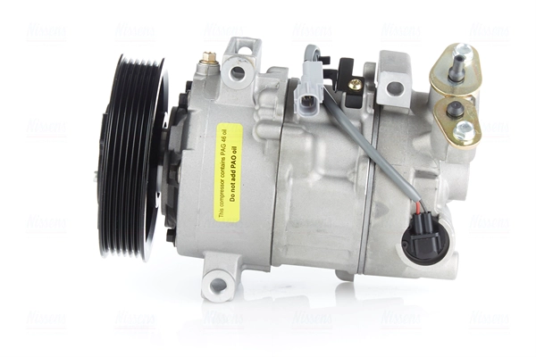Compressor, air conditioning