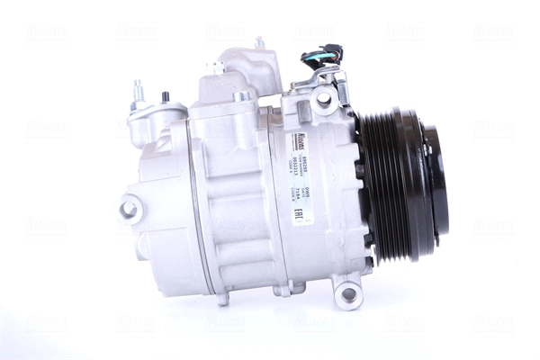 Compressor, air conditioning