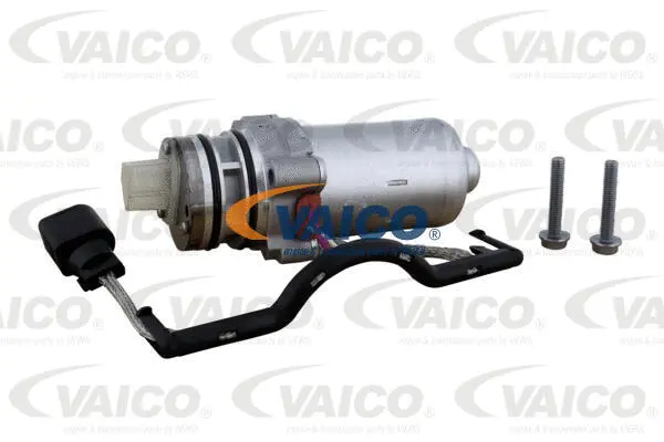 Pump, all-wheel-drive coupling